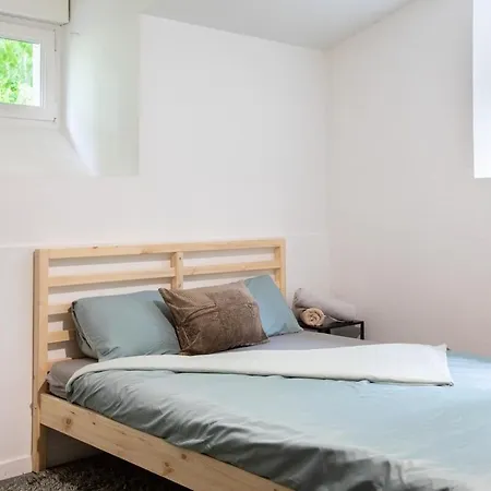 Spacieux Studio, Maison De Maitre, Parking Prive Sur Place, Centre *